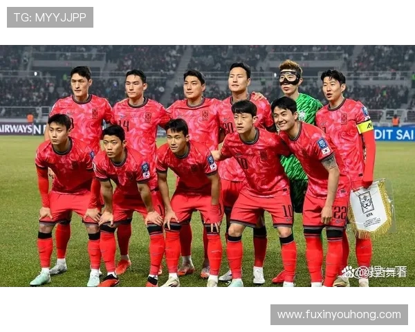 中国足球队勇夺世界杯预选赛小组头名 备战阶段成绩引发广泛关注 中国足球队勇夺世界杯预选赛小组头名 备战阶段成绩引发广泛关注